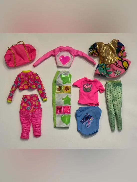 Barbie Outfit Set - Picture 1 of 3
